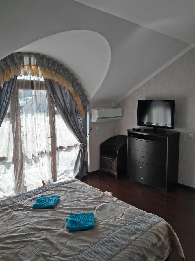 Kristall Hotel Bosteri Exteriér fotografie